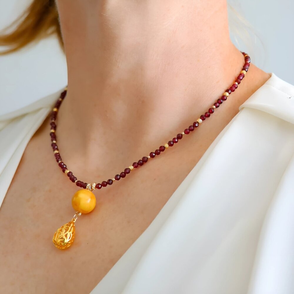 Butterscotch Amber Garnet Necklace 14k Gold-Filled - Picture 3 of 9